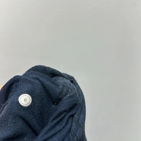 Lululemon Ready To Rulu Jogger Cropped Pants Crops Heathered Navy Blue Size 6 - Picture 9 of 10